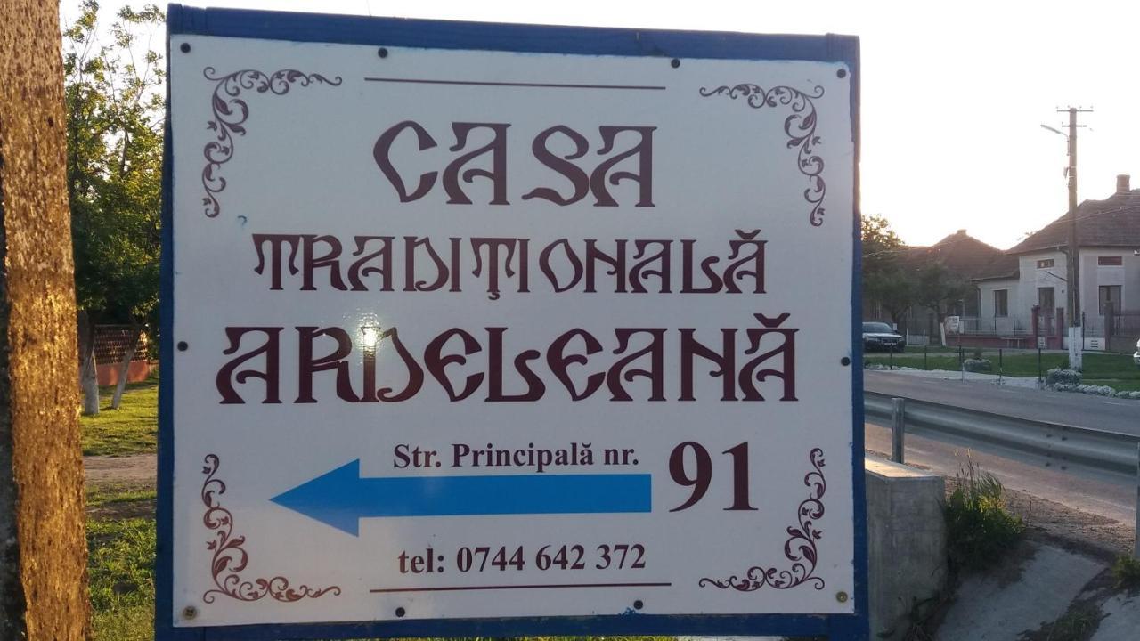 Casa Traditionala Ardeleana Madaras  Exteriér fotografie
